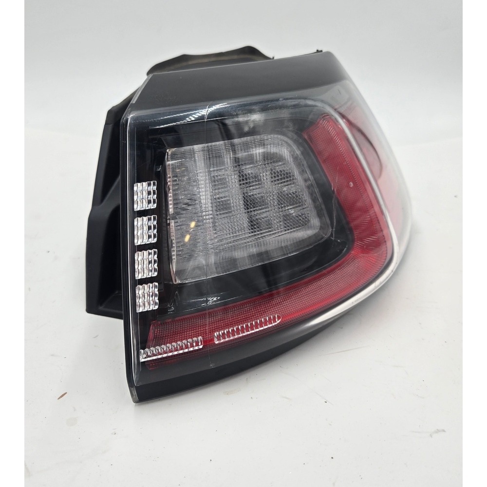 2019-2023 Jeep Cherokee RH Passenger LED Tail Light OEM 68275958AF